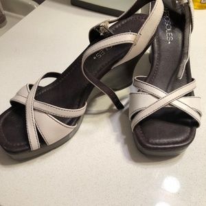 Aerlole women's shoes size 5 1/2